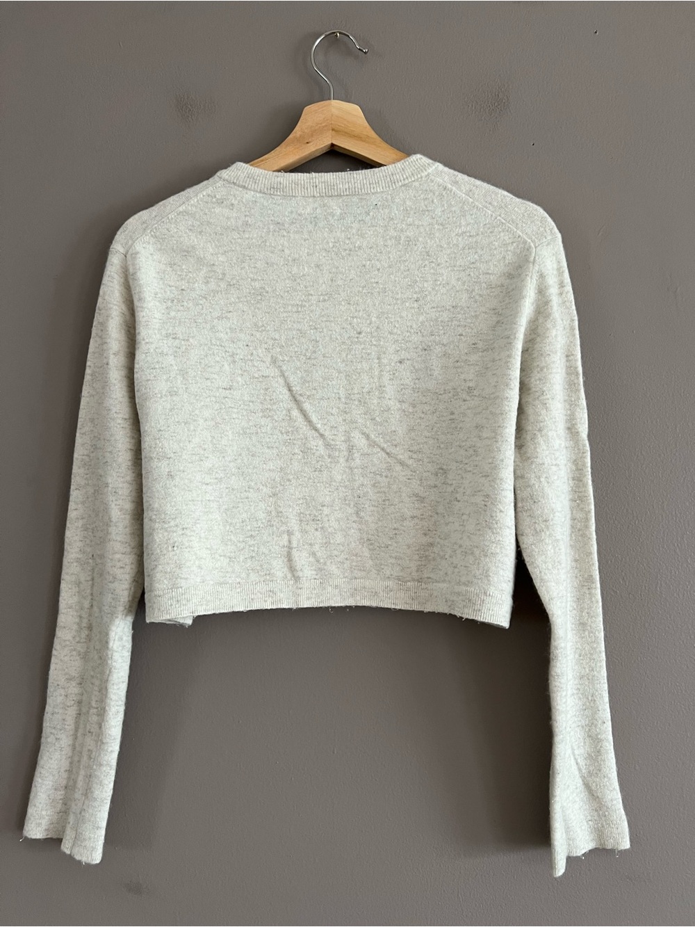 Aritzia Wilfred Wool Cashmere Long Sleeve Button Crop Cardigan Oatmeal - Picture 2 of 12